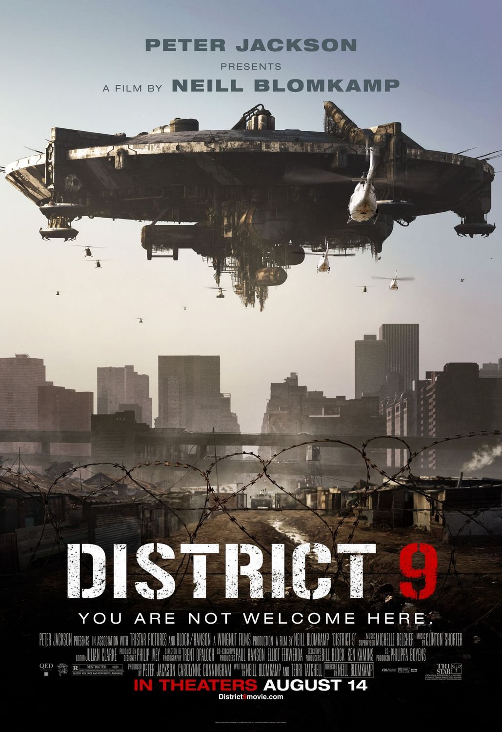 Boncasztalon  A  District 9 (District 9) 